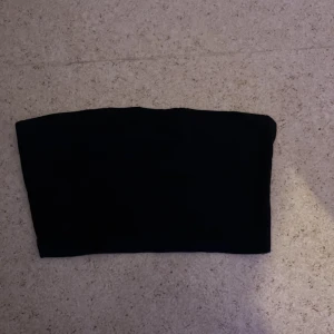 Beige o svart magtröja  - Beige och svart magtröja 