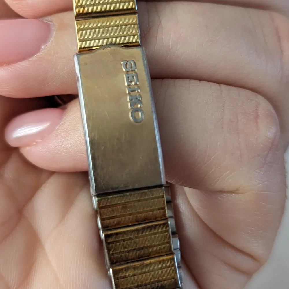 Fick denna Vintage klocka från min morfar Den fungerar superbra Seiko märke Kontakta mig för flera bilder . Accessoarer.