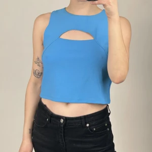 Blå topp - Blå topp från HM i storlek L