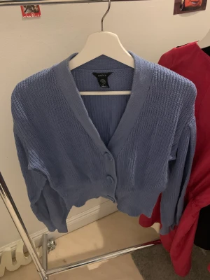 Kofta - 🫶jättefin kofta från Lindex! Perfekt till hösten