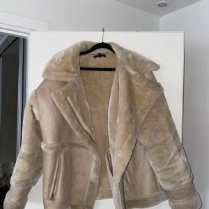 Jacka från missguided - Strl medium, passar S oversized , fint skick! 