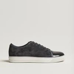 Söker Lanvin Dark grey  - Hej söker ett par lanvin dark grey patent captoe i uk 8 eller 9.