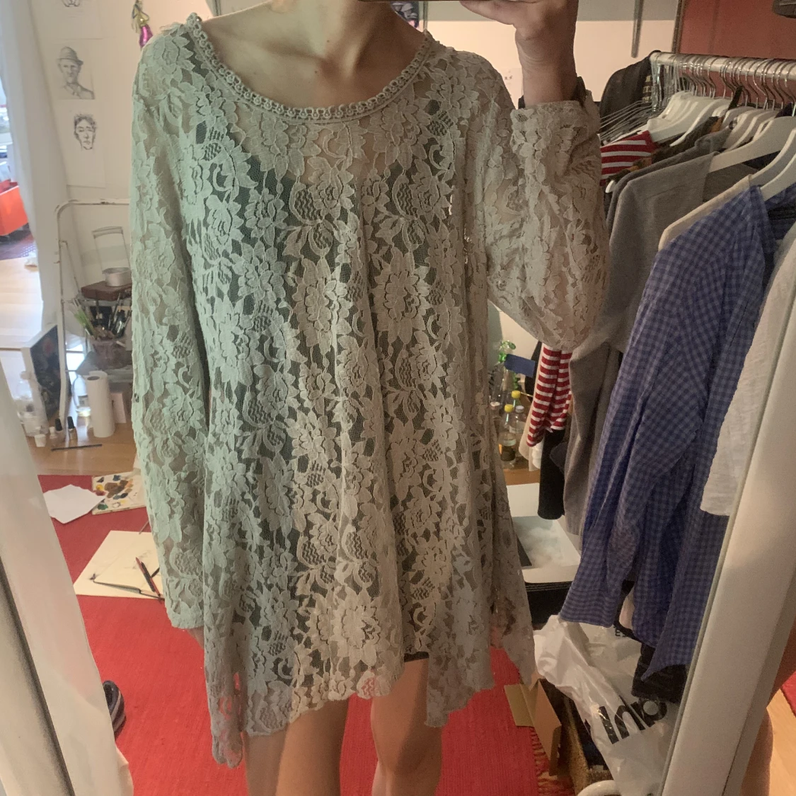 Söt spetsklänning!! - 91