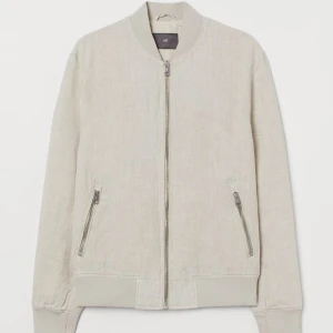 Bomberjacka i linne - Sjukt fin bomber i linne. 