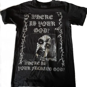 Blackmetal t-shirt ”Where is your god?” - T-shirt med tryck ”Where is your god?” I storlek S 😊