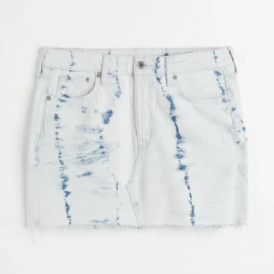 Jeanskjol - Har denna kjolen i xs som jag gärna säljer! Lappen är kvar. Säljer då jag råkade köpa två