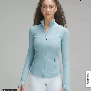 Delfin jacket  - Säljer denna pga ej kommer till användning. Använd 2 gånger.  