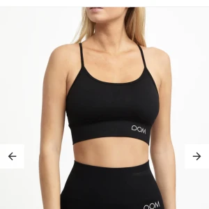 Sport bh - Sport bh i mycket bra skick!🦋 •Storlek M •Frakt Tillkommer  •Nypris 229kr  • Har du några frågor är det bara att skicka ett meddelande, så svarar jag så fort jag kan.☺️ Ha en fin dag!💕♻️