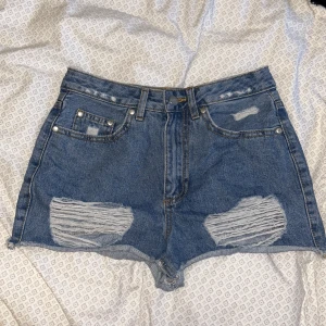 Shorts - Shorts från Carlings. Storlek xs 