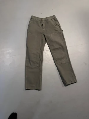 Carhartt dubble knees - Riktigt fina carharrt dubble knees  Även öppen för trades och direktköpspris i dm!!
