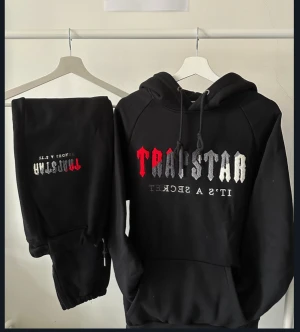 Trapstar - Storlek M Är typ helt nytt använt ett par gånger 