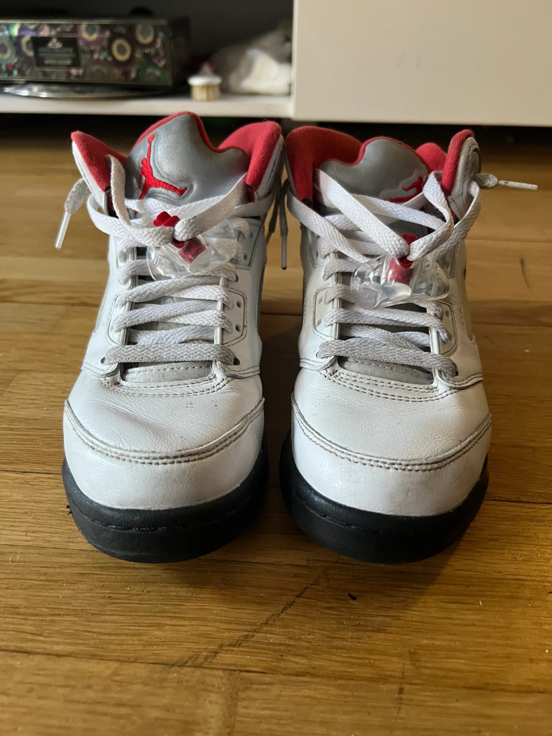 Jordan 5 fire red  - 43