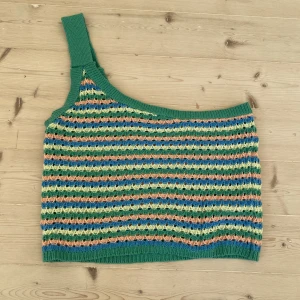 Oneshouldertopo - Super söt oneshoulder linne från zalando