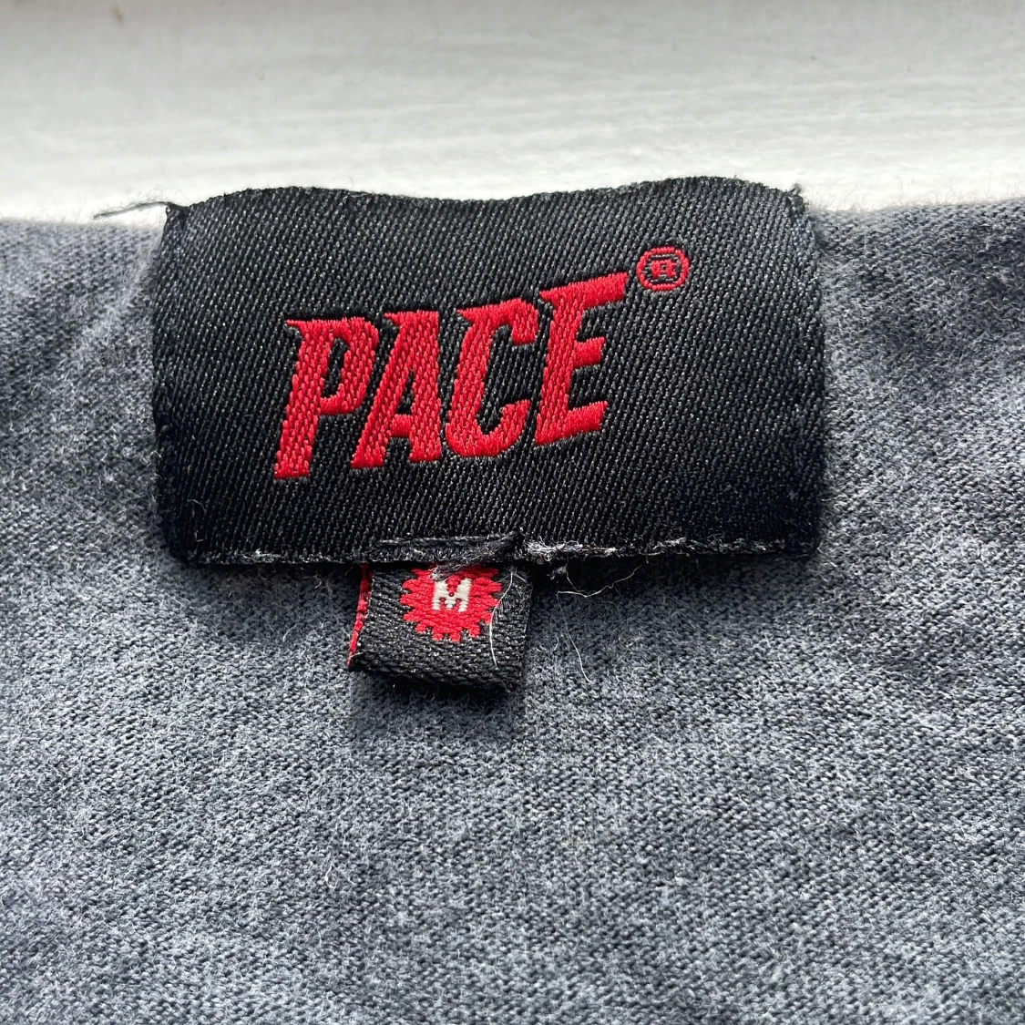 Punk-kläning medel  - 91