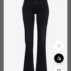 Säljer dessa helt nya ltb jeans i modellen valerie. Fick hem dem förra veckan men de var för små för mig.❤️