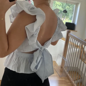 Söt topp - Ljusblå söt topp i storlek s som aldrig kommit till användning🩵