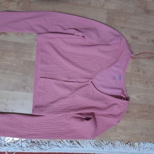 Topp - Alla dessa e nya och har aldrog haft den på mig