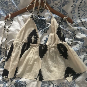 Zara topp - Jätte fin topp från zara. Använd några gånger bara eftersom att jag köpte den i fel storlek. Så fina färger nu till hösten.