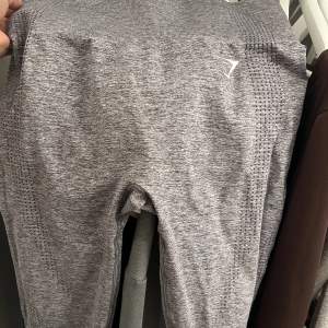 Tights från gymshark. Använda några gånger men i mycket bra skick. Passar S också 