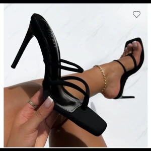 Slutsålda mules - Slutsålda mules, helt oanvända endast testade. Storlek 38.