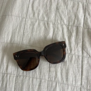 Chimi glasögon  - Chimi glasögon i färgen tortoise. Modell 08. Köpte för 1250 och säljer för 800. 