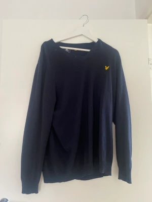 Lyle and scott tröja - Fin Lyle and scott tröja, köpare står för frakt 