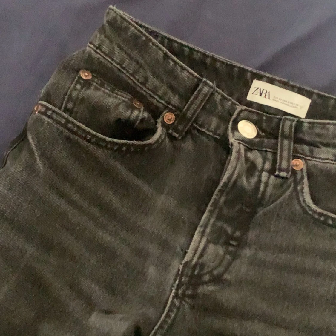 Zara straight leg jeans - 90