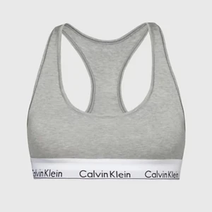 Calvin Klein bh - Säljer denna super sköna gråa Calvin Klein topp för 110kr i storlek S  (nypris 399)