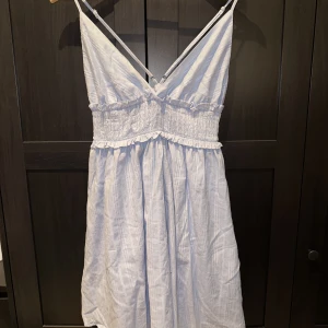 Klänning - Oanvänd 