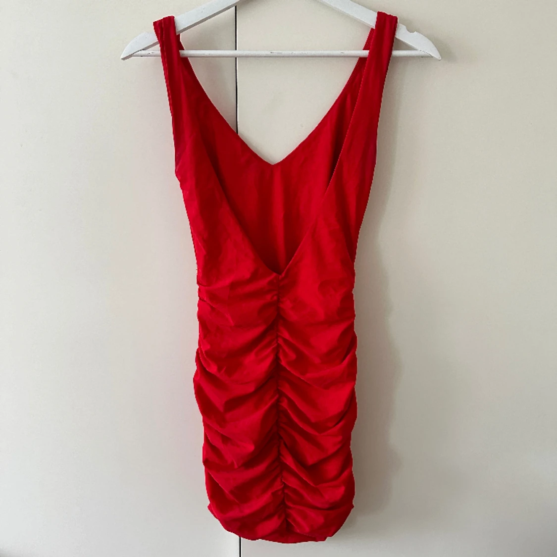 Röd mini klänning  - 91