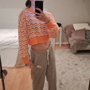 H&m tröja  - Storlek XS, fint skick, indie stil, 