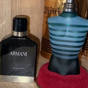 Le male och Armani  - Drygt 50 % kvar i le male och 90% i Armani säljer dem tillsammans för 399kr fast pris.