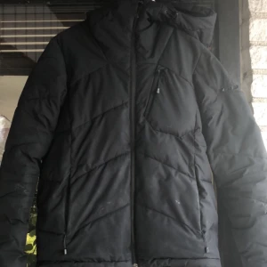 Peak dunjacka  - Dunjacka från peak🖤