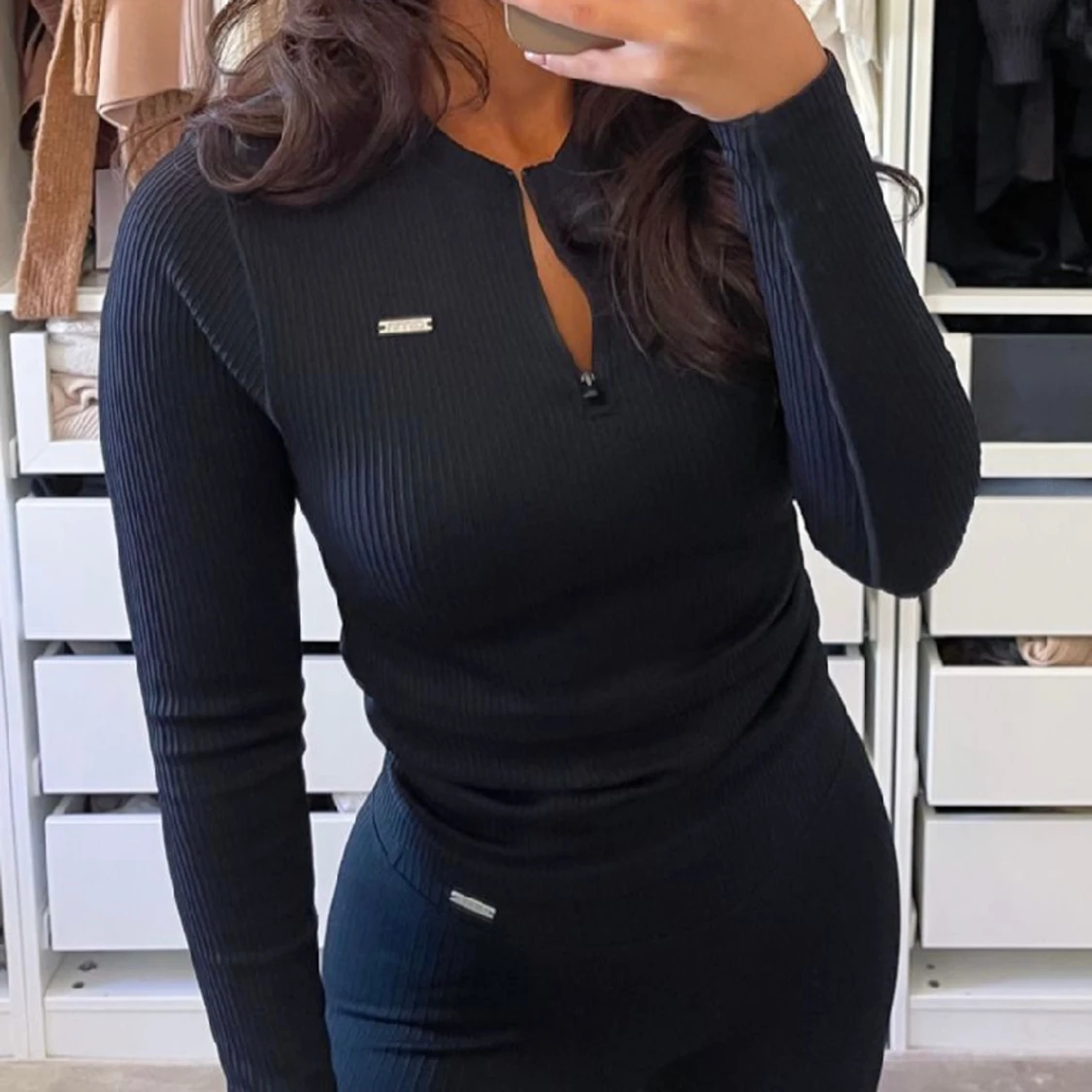 Black ribbed zip long sleeve Aimn