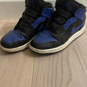 Jordan 1 - Snygga Jordan 1 skor som är perfekta till vintern.❄️ Nypris: 2000kr