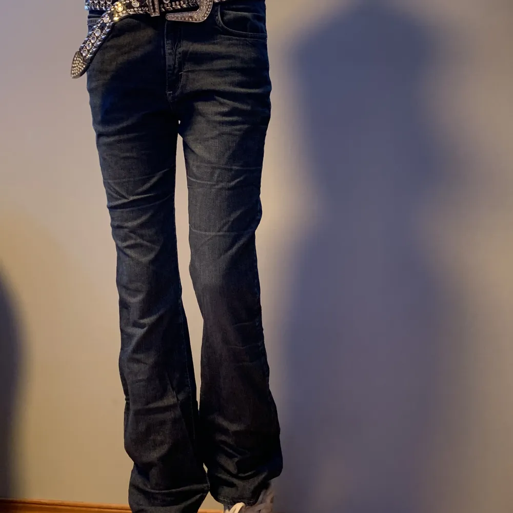 flared low-rise/low waist jeans. Jeans & Byxor.