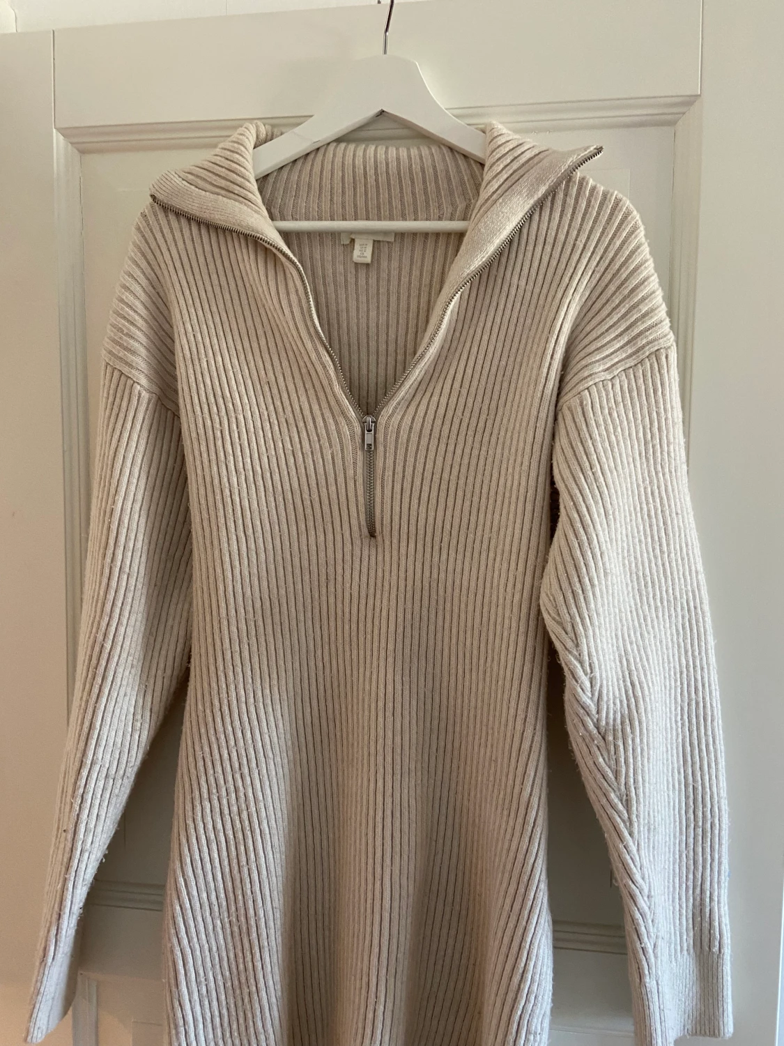 Beige klänning - 90