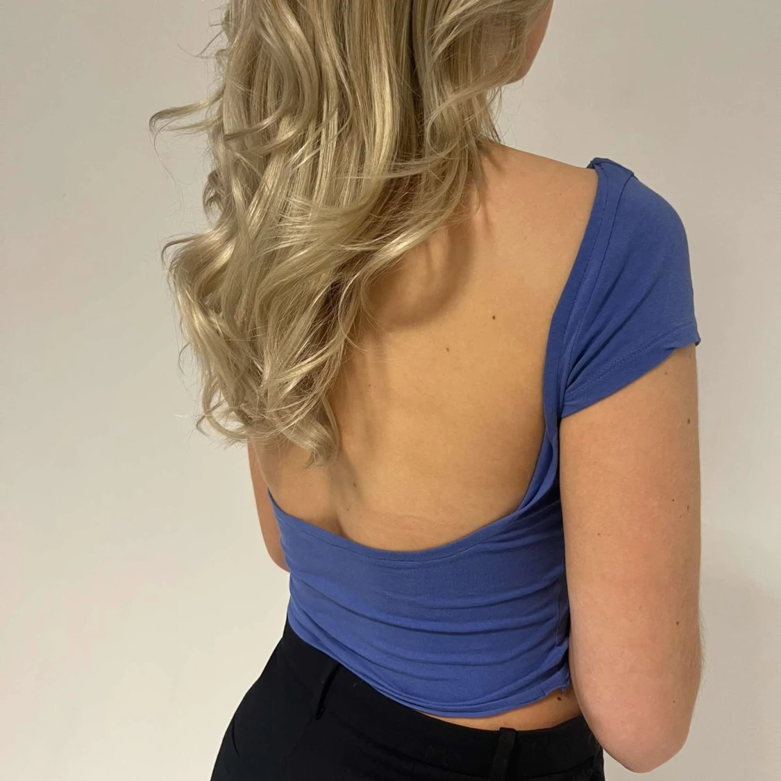 Topp med öppen rygg