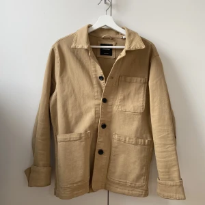 Jacka - En typ av jeans jacka. Säljer pga för liten