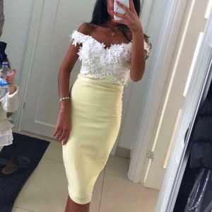 Klänning  - Elegant stretch klänning till salu, enda ägaren, köpt från beauty queen, stl 38. 