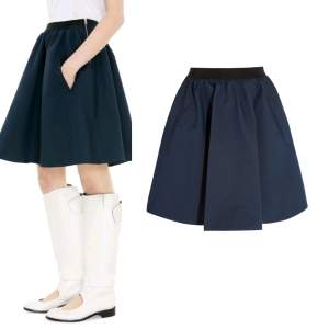 Jättesöt kjol från Acne i storlek 36. I använt men fint skick!