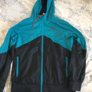 Nike vintage jacka  - Nike vintage jacka köpte från edj vntge med passar inte mig 