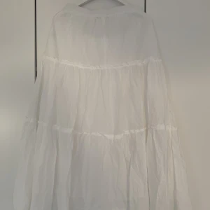 Volang maxi kjol - Lång maxi kjol, low wast köpt på marknad i Spanien