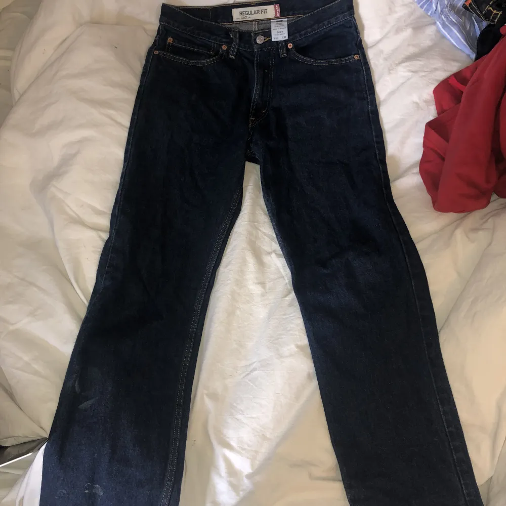 505 Levis jeans regular fit. Skriv för bilder och mått🙌🙌. Jeans & Byxor.