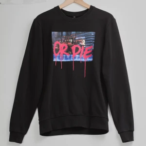 Chanel or Die Sweatshirt - Cond: 9/10  +66kr frakt