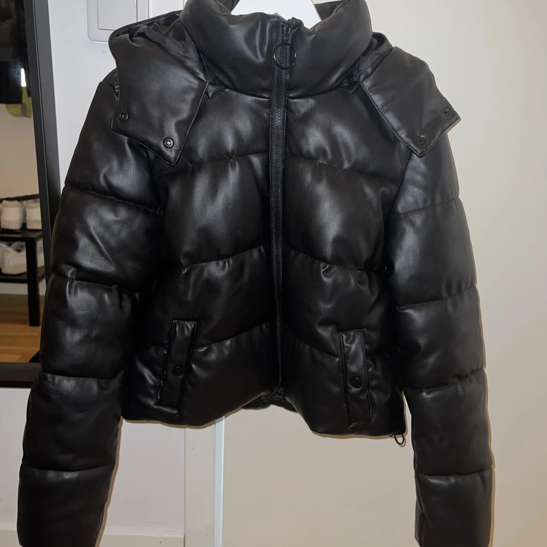 Svart vinterjacka NA-KD  - 91