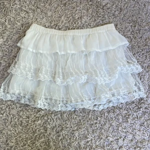 Lågmidjad kjol - Supersnygg lågmidjad kjol som inte kommer till användning😻