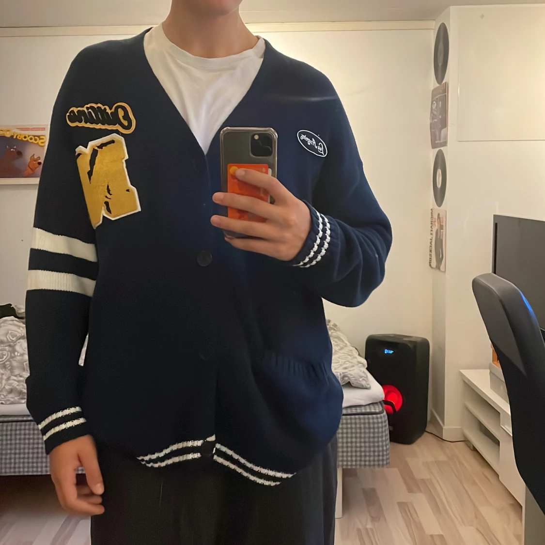 Marinblå stickad kofta från Bershka