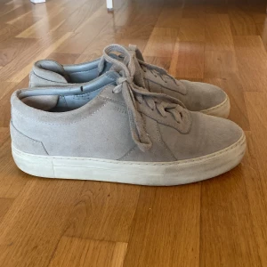 Arigato skor - Arigato skor i fint skick. Storlek 41. Passar om du har storlek 40 också.  (Små i storleken)