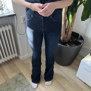 Bootcut jeans  - 👖 